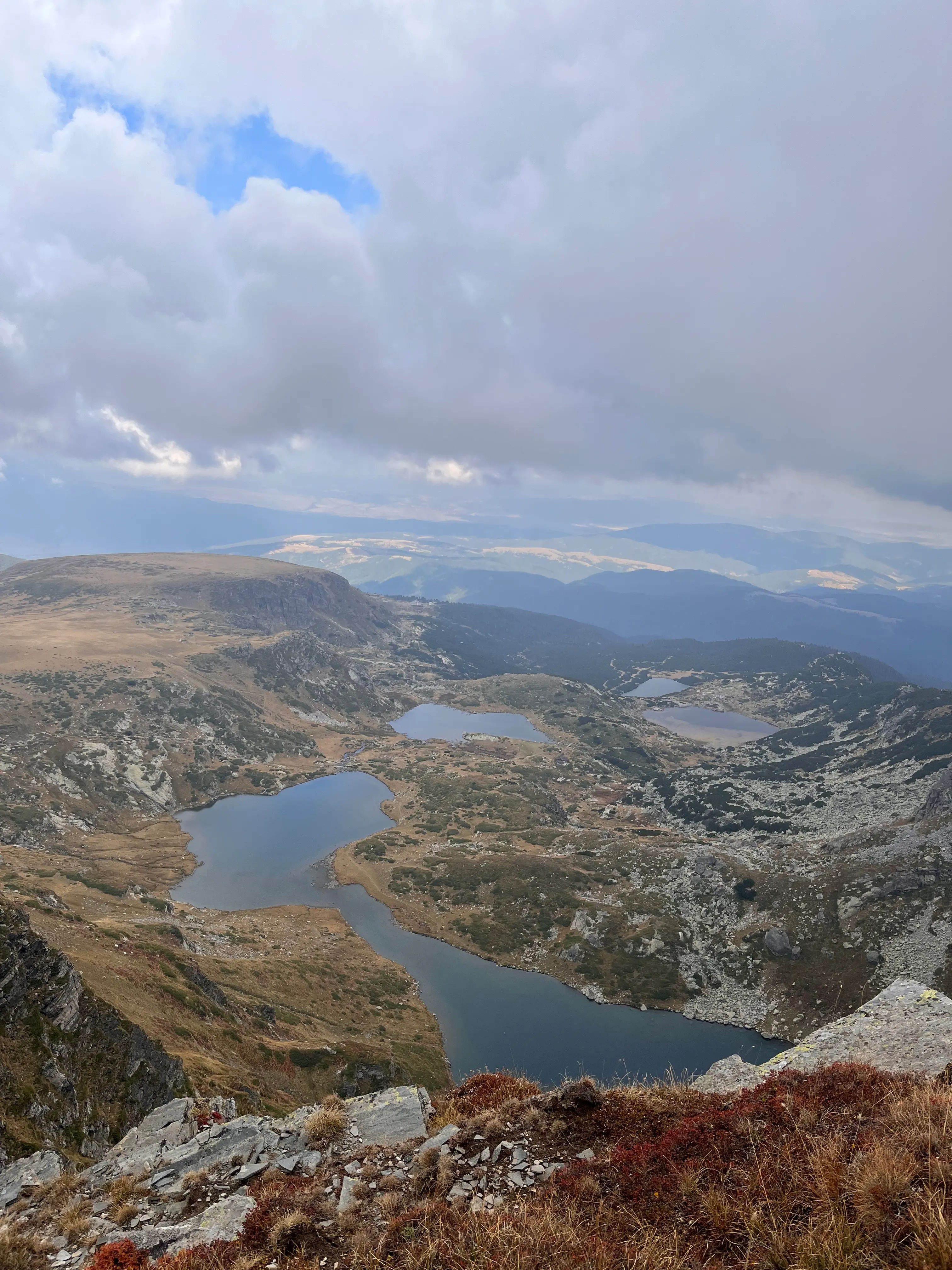 Вид на часть озер